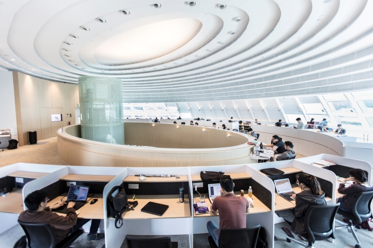 Kwa Geok Choo Law Library